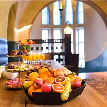 Jugend Hotel 4*