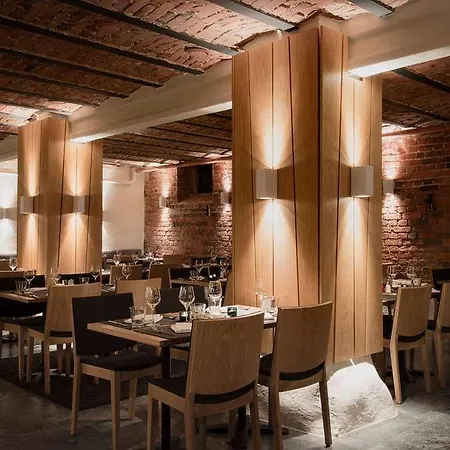 Jugend Hotel 4*